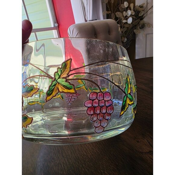 Hand-Painted Clear Glass Bowl With Grapes & Leaves Design - Picture 2 of 16